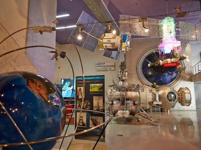 Космическое путешествие по Музею космонавтики