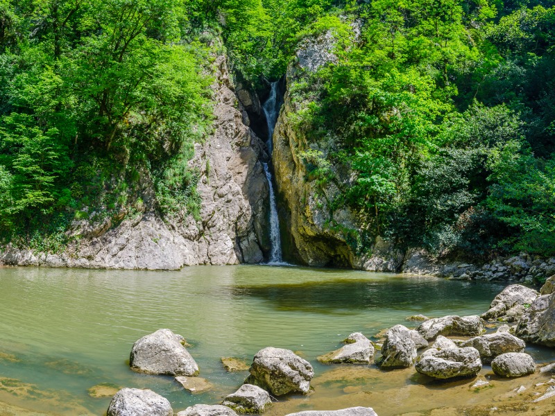 Агурский водопад