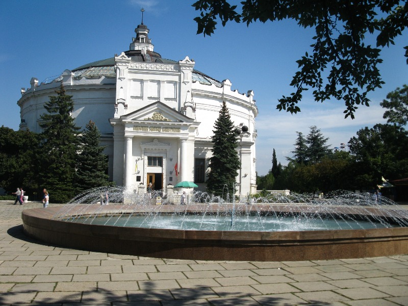 В Севастополе  