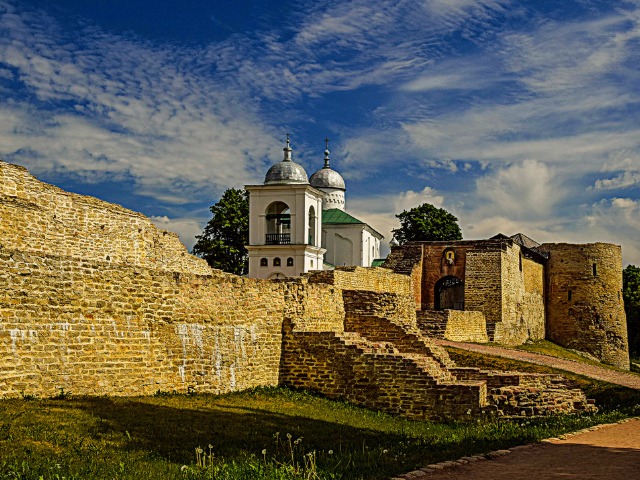 Изборск