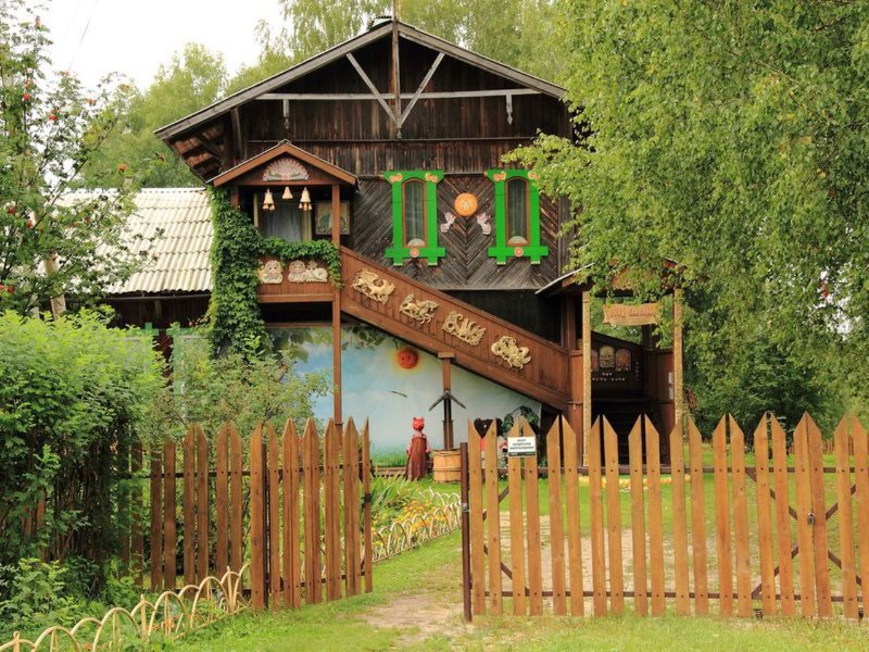 Резной терем  