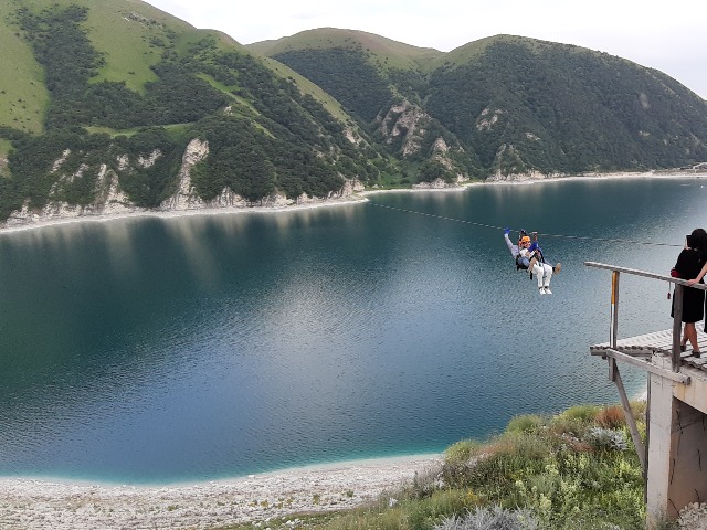Горное озеро Кезеной-Ам — драгоценность Чечни