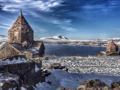 Белая и синяя сказки Армении — Цахкадзор и Севан