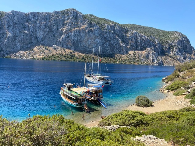 Прогулка на катере по островам Эгейского моря