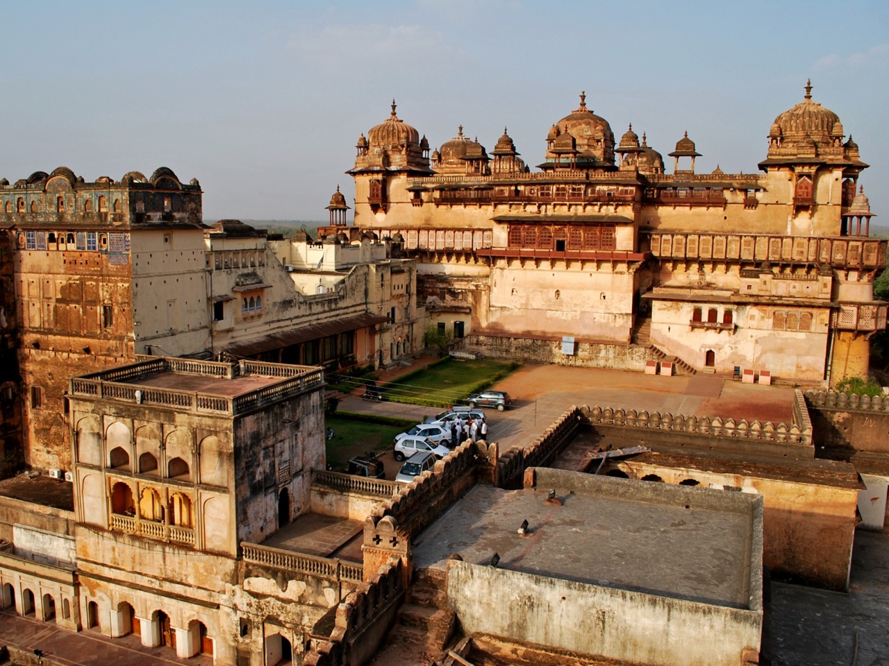 Индивидуальная экскурсия из Дели в очаровательную Орчху - индивидуальная экскурсия в Дели длительностью 7 часов с количеством участников до 15 человек со скидкой 25% еще 2 дня цена экскурсии 180$
