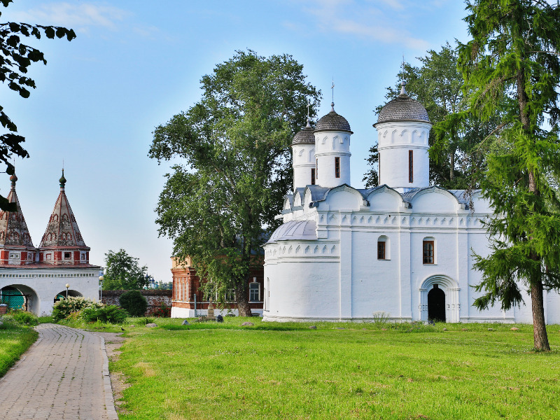 Ризоположенский монастырь  