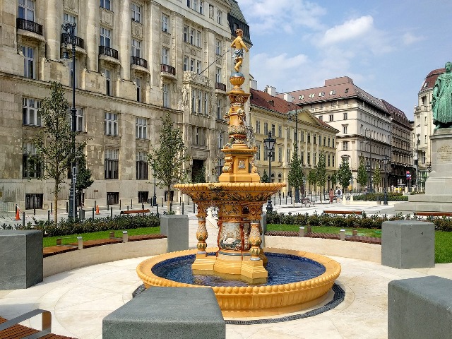 Обзорная экскурсия «Самые красивые площади Пешта» — фото 3