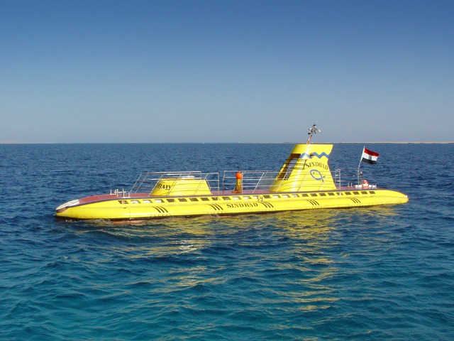 Обзорная экскурсия на подводной лодке в Хургаде: Морские глубины — фото 3