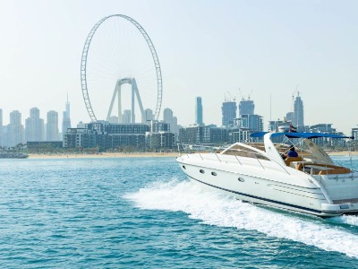 Вояж на роскошной яхте из Дубай-Марины