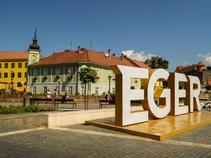Город-крепость Эгер + термальные источники - индивидуальная экскурсия в Будапеште на машине гида длительностью 10 часов с количеством участников до 6 человек цена экскурсии 460€