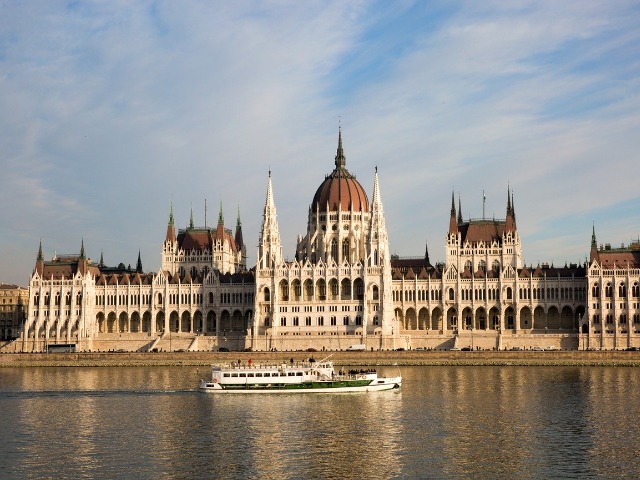 Один день в Будапеште (обзорка, обед, кораблик)
