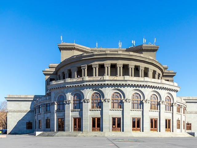 Обзорная экскурсия в группе «Исторический центр Еревана» — фото 2