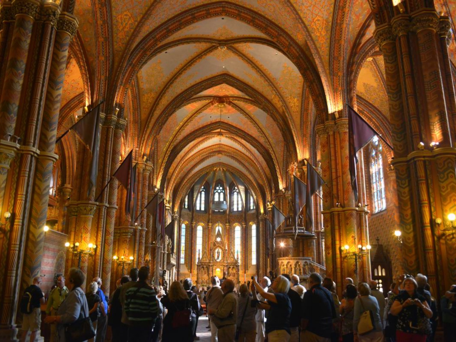 Церковь Девы Марии в Будапеште  