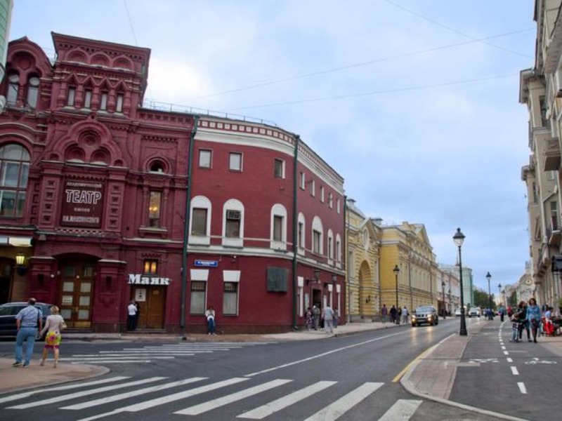 Б. Никитская. Театр Маяковского  