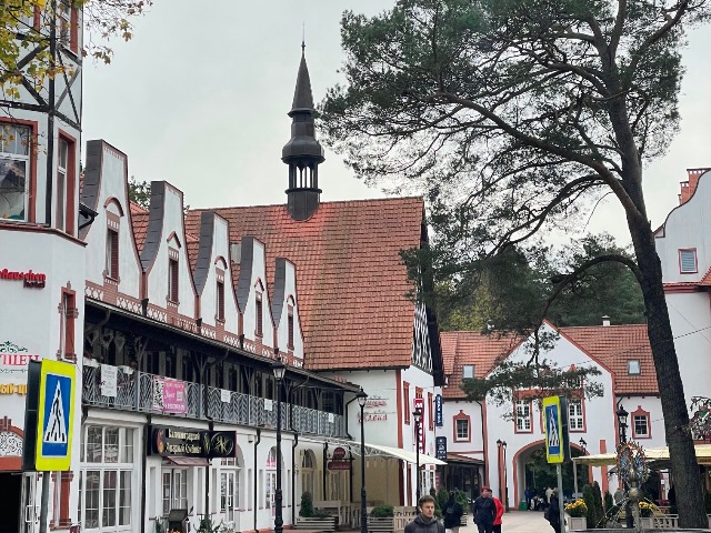 Светлогорск, Янтарный, Балтийск: Янтарное ожерелье — фото 3