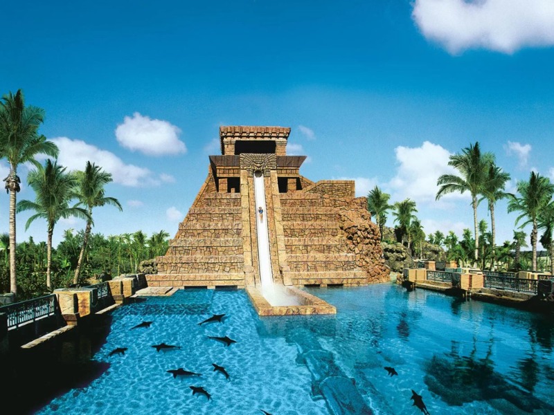Отдых в аквапарке Wild Wadi или Aquaventure - индивидуальная экскурсия в Дубае на машине гида длительностью 8 часов с количеством участников до 6 человек цена экскурсии 205$