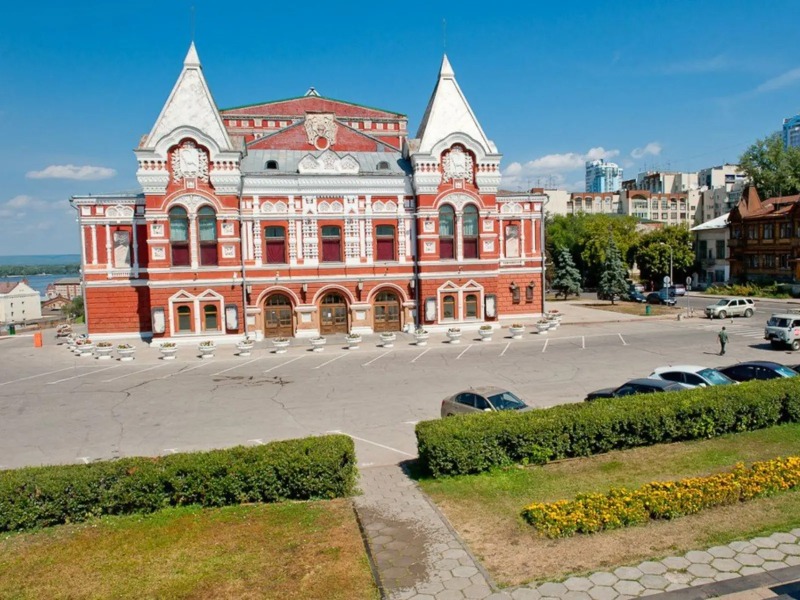 Индивидуальная обзорная экскурсия по Самаре на автомобиле - индивидуальная экскурсия в Самаре на машине гида длительностью 3 часа с количеством участников до 4 человек цена экскурсии 8000₽