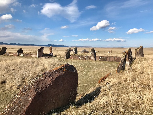 Экскурсия из Абакана к Салбыкскому кургану и в Бородинскую пещеру — фото 3