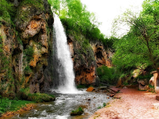 Окрестности курорта: Медовые водопады+Кольцо-гора 