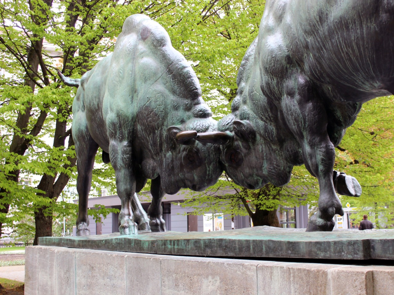 Обзорная пешеходная экскурсия "Кёнигсберг за три часа" - индивидуальная экскурсия в Калининграде пешком длительностью 3.5 часа с количеством участников до 9 человек со скидкой 15% цена экскурсии 6800₽