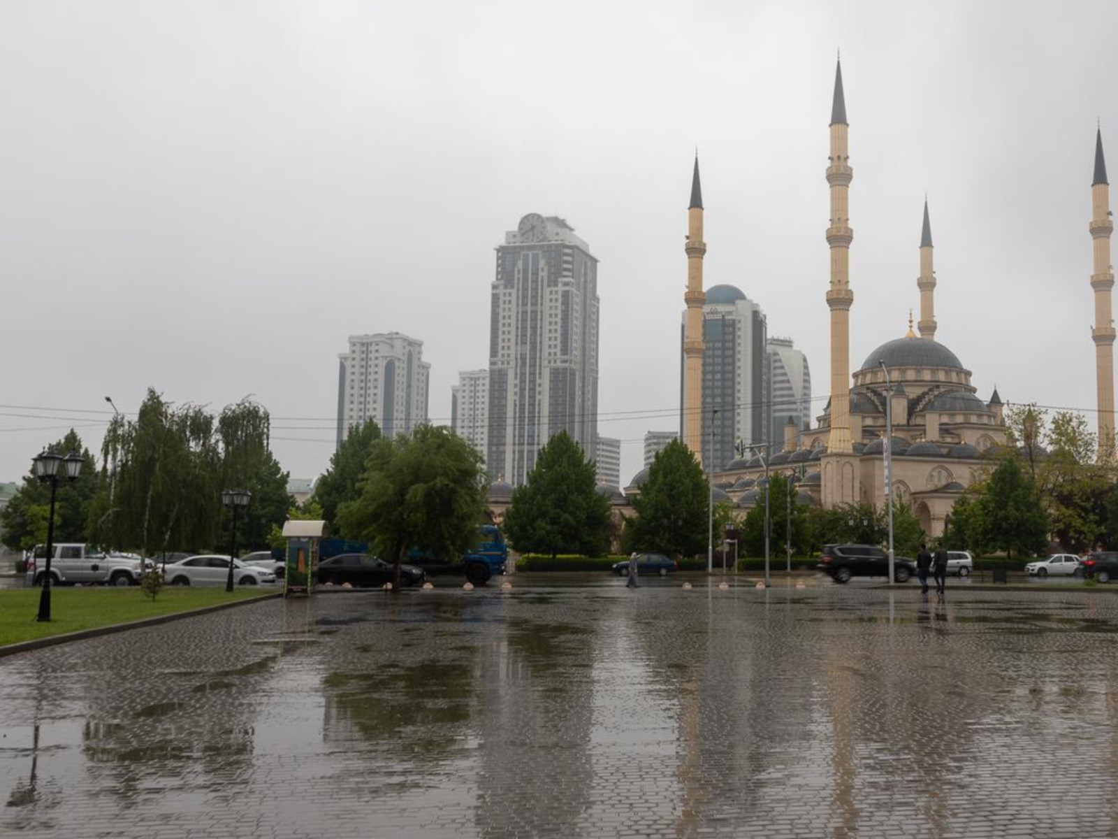 Мечеть города Грозного прекрасна при любой погоде guidego.ru