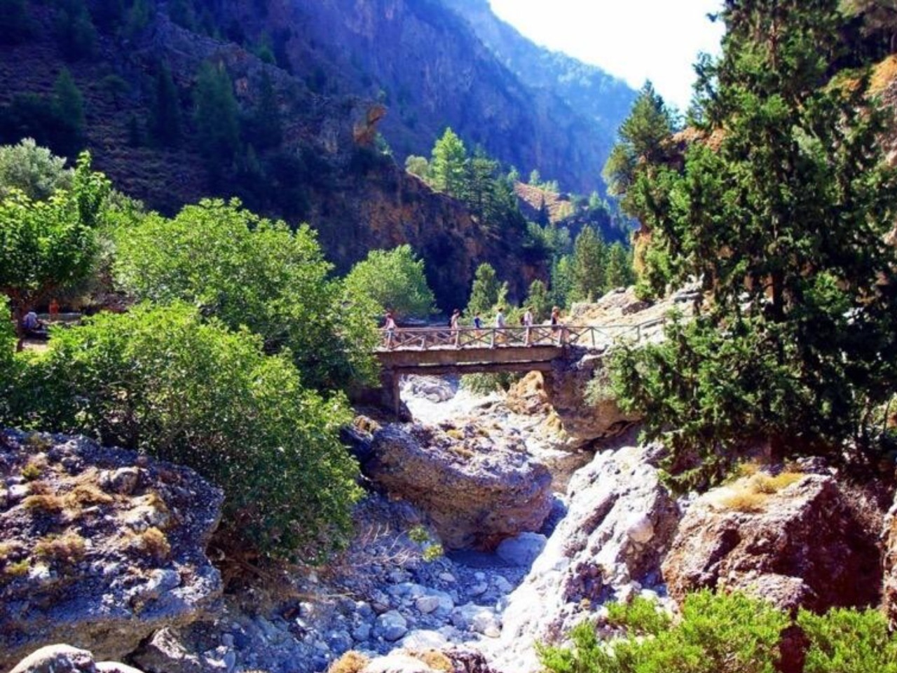 Экскурсия из Ханьи в нац. парк Самария — крупнейшее ущелье Европы - групповая экскурсия в Ханье пешком длительностью 7 часов с количеством участников до 8 человек цена экскурсии 35€