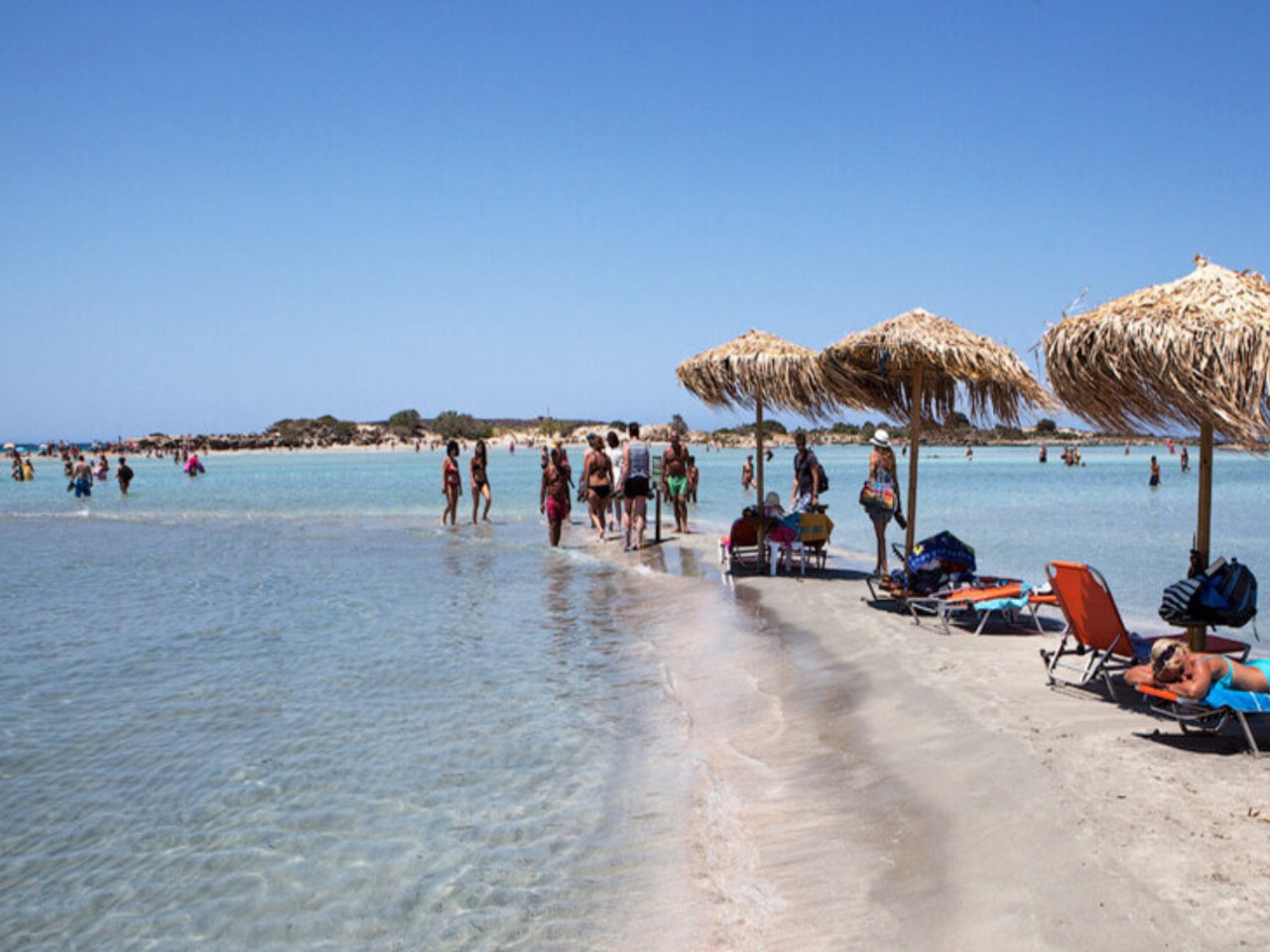 Индивидуальная экскурсия из Ханьи на розовый пляж Элафониси - индивидуальная экскурсия в Ханье на машине гида длительностью 6 часов с количеством участников до 8 человек цена экскурсии 290€