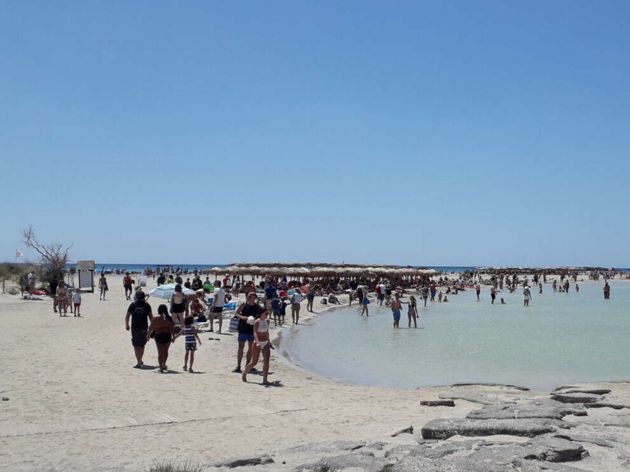 Экскурсия из Ираклиона на розовые пески пляжа Элафониси - индивидуальная экскурсия в Ираклионе на машине гида длительностью 8 часов с количеством участников до 8 человек цена экскурсии 460€