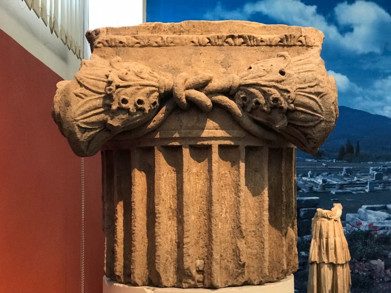 Индивидуальная экскурсия «3 жизни античной Мессины» - индивидуальная экскурсия на Пелопоннесе на машине гида длительностью 4 часа с количеством участников до 4 человек со скидкой 20% цена экскурсии 380€