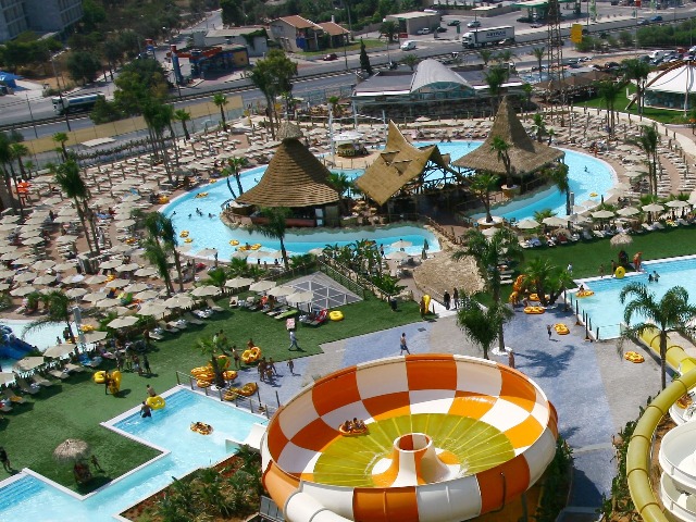 Групповая экскурсия из Афин в аквапарк «Water Fun»