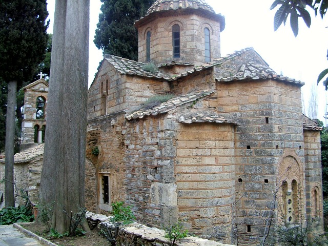 Экскурсия из Афин в монастырь Кесариани, к святым источникам — фото 3