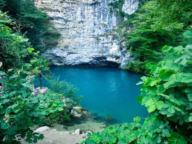 Обзорная экскурсия из Гагр: Советская кинолокация Гегский водопад — фото 3