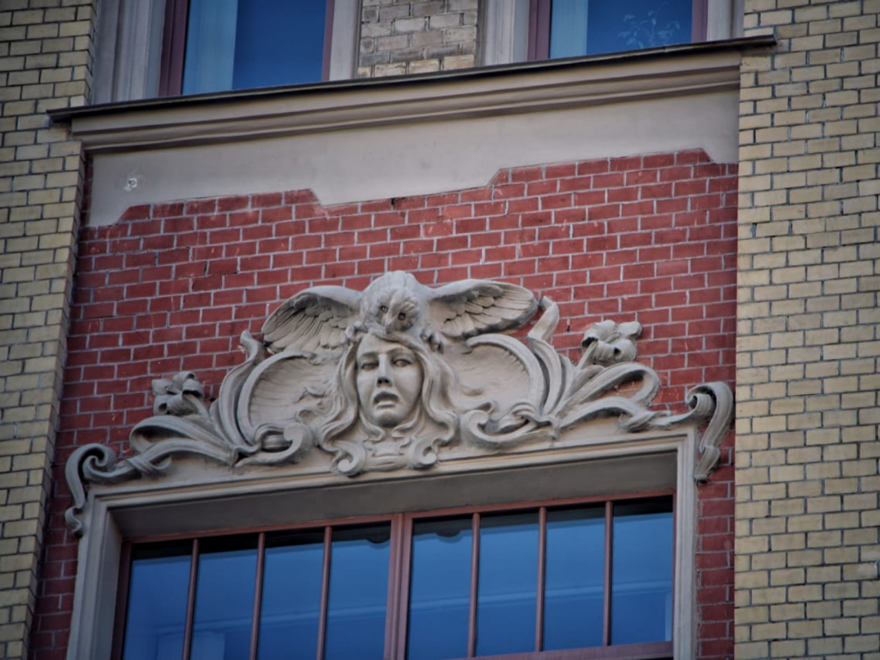 Групповая экскурсия в Петербурге "За угол от Невского проспекта" - групповая экскурсия в Санкт-Петербурге пешком длительностью 2 часа с количеством участников до 20 человек со скидкой 5% цена экскурсии 1140₽