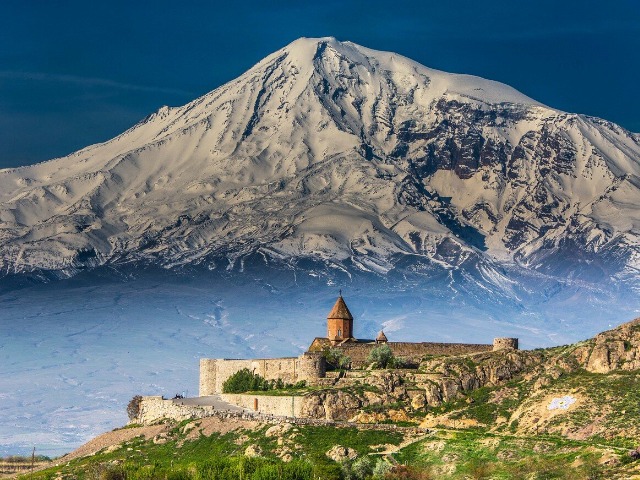 4 дня в Армении: обзорный тур в древние храмы и сказочный Арарат — фото 3
