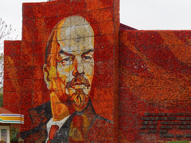 Индивидуальная экскурсия "Советский Сочи: история курорта" - индивидуальная экскурсия в Сочи на машине гида длительностью 5 часов с количеством участников до 8 человек со скидкой 25% цена экскурсии 12000₽