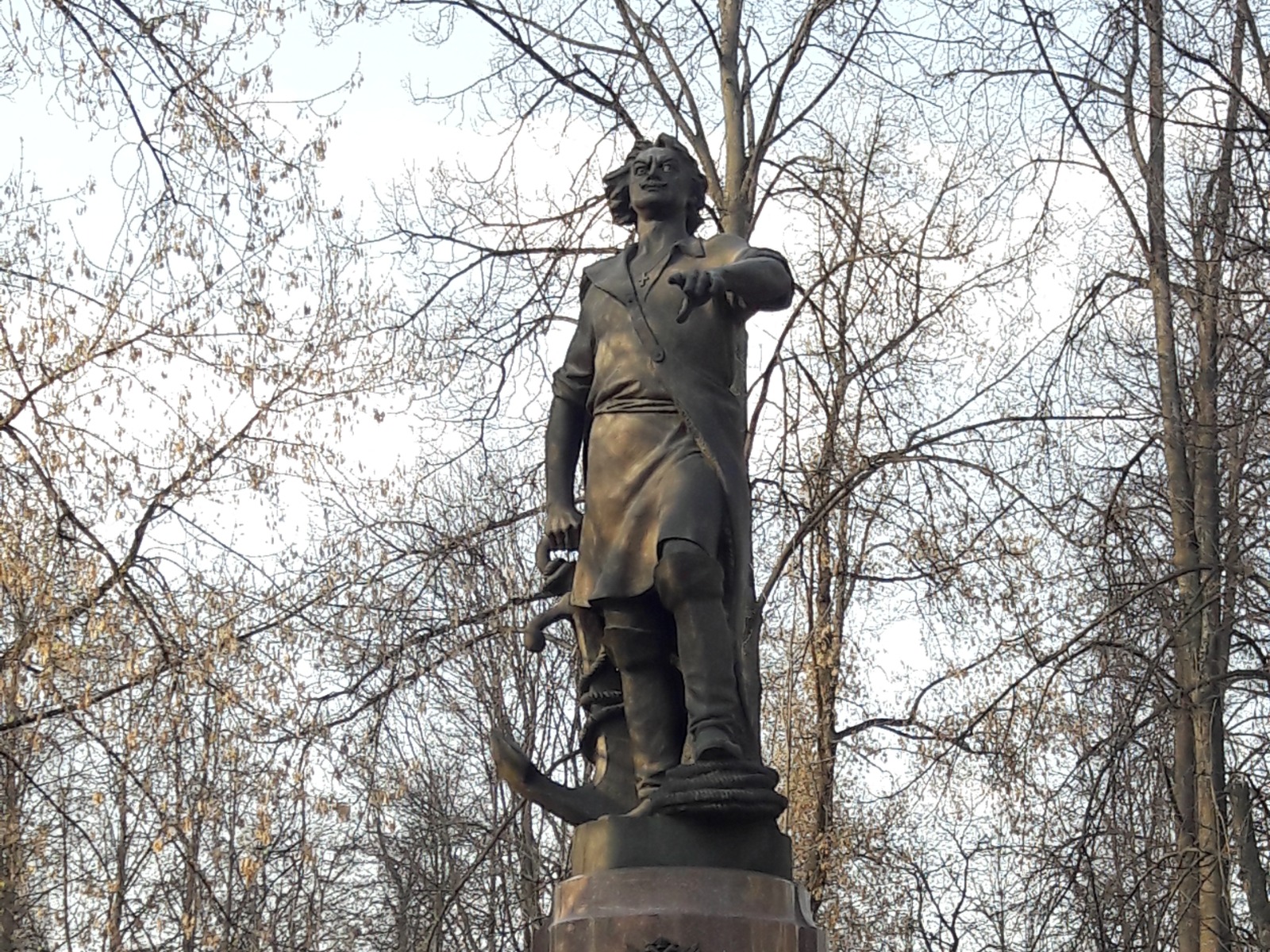 Памятник Петру Великому  