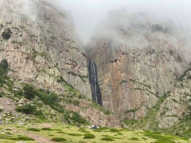 Чегемское ущелье: уникальные панорамы и водопады — фото 3