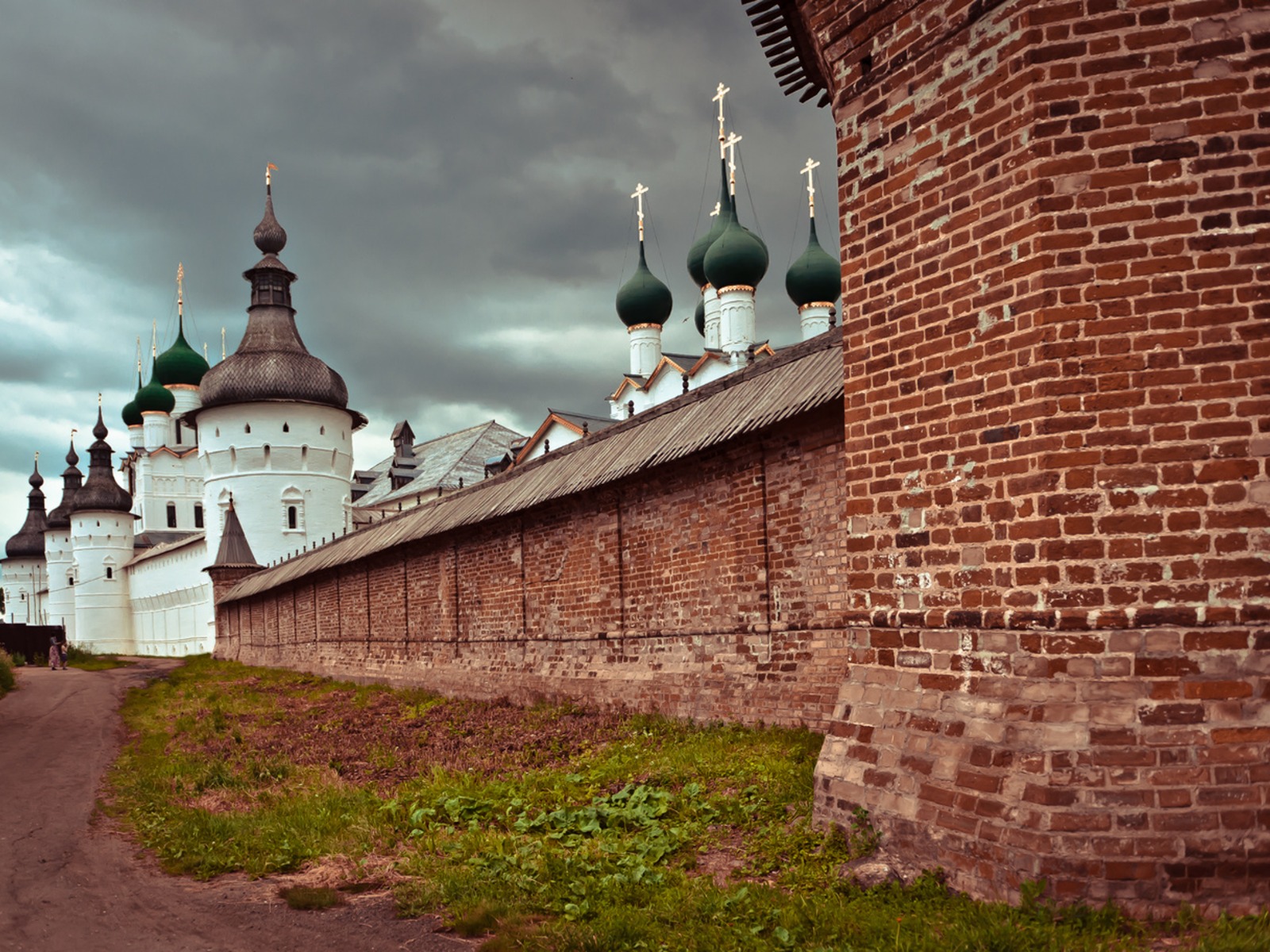 Мощь кремлевских стен 