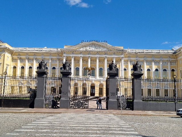 Экскурсия-прогулка по центру Петербурга + Исаакий и Эрмитаж — фото 2