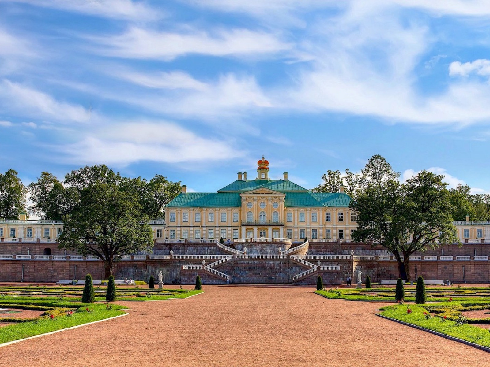 Большой дворец guidego.ru