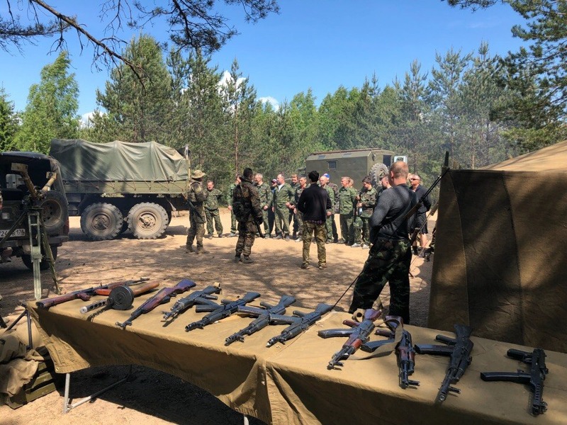 Супер-отдых в военной тематике - индивидуальная экскурсия в Санкт-Петербурге длительностью 2.5 часа с количеством участников до 6 человек цена экскурсии 28500₽