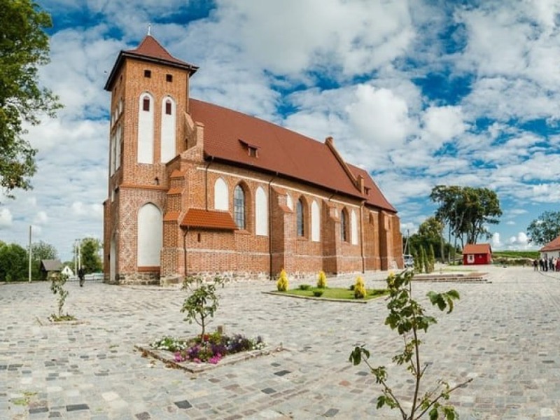 Кирха Арнау  