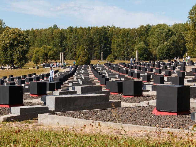 Индивидуальная экскурсия из Минска в Хатынь и Курган Славы — фото 3