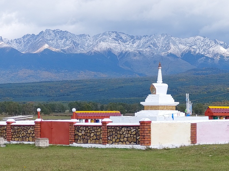 Экскурсия в Тункинскую долину и Аршан: Бурятская Швецария - индивидуальная экскурсия в Иркутске на машине гида длительностью более 12 часов с количеством участников до 3 человек цена экскурсии 26000₽