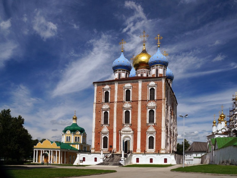 Успенский храм  