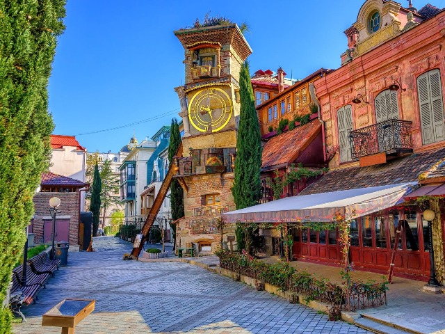 Вглубь Тбилиси: легенды и факты города контрастов