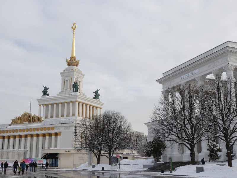 На ВДНХ  