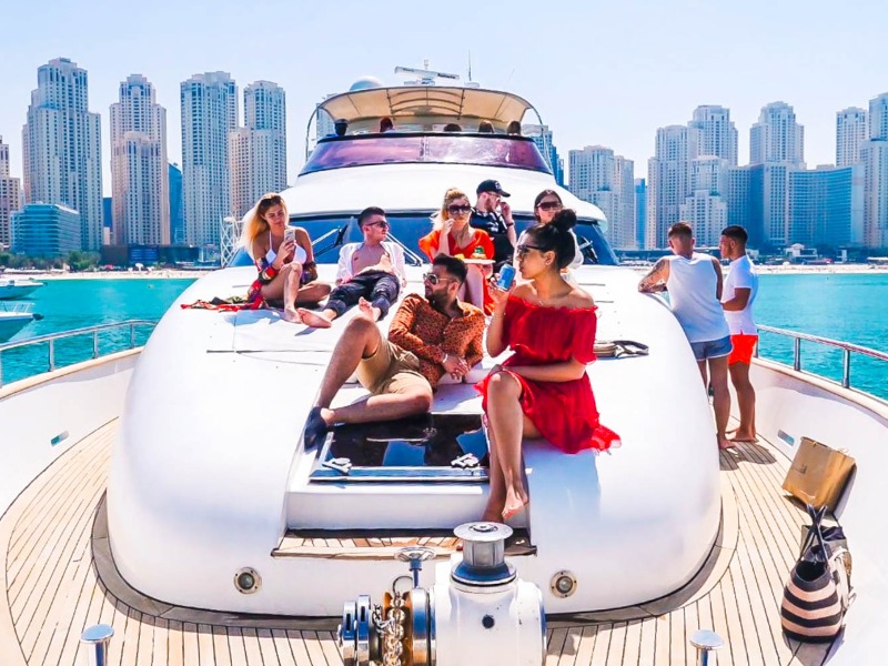 Индивидуальная экскурсия по каналу Dubai Marina «Бодрящий вояж» - индивидуальная экскурсия в Дубае длительностью 1 час с количеством участников до 4 человек цена экскурсии 450$