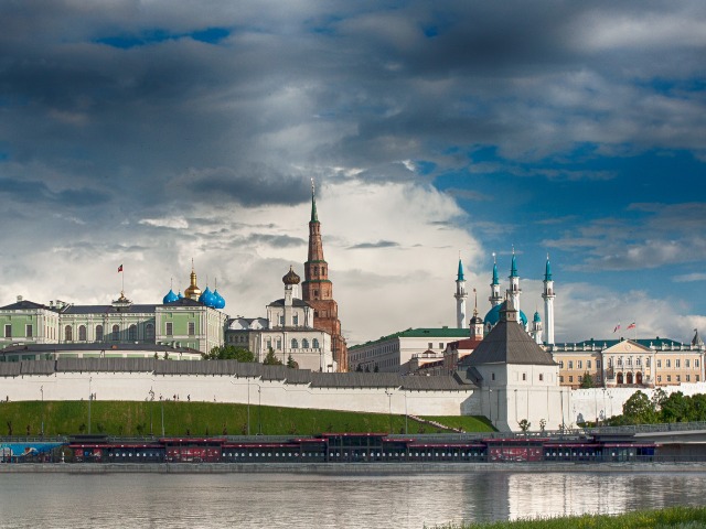 Обзорная экскурсия по белокаменной легенде - Казанскому кремлю — фото 2