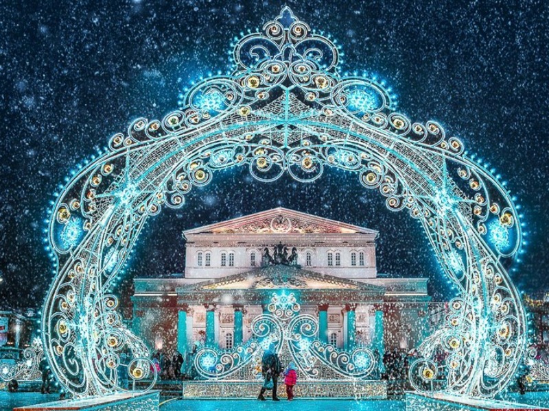 Театральная площадь  